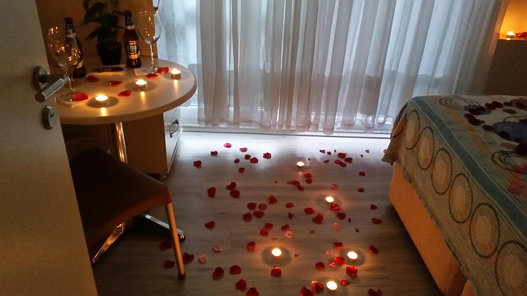 Cicekli Yali Hotel Buyukada Island Bagian luar foto