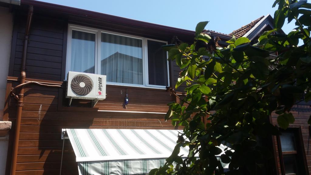 Cicekli Yali Hotel Buyukada Island Bagian luar foto