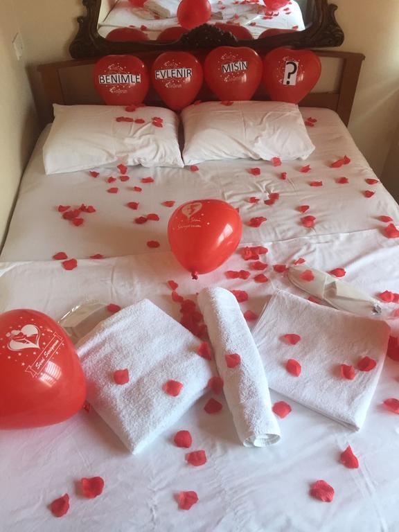 Cicekli Yali Hotel Buyukada Island Bagian luar foto